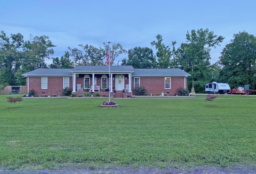 90 JAGGERS LN, Savannah, Tennessee 38372, 4 Bedrooms Bedrooms, 11 Rooms Rooms,3 BathroomsBathrooms,Residential,For Sale,JAGGERS,10224849