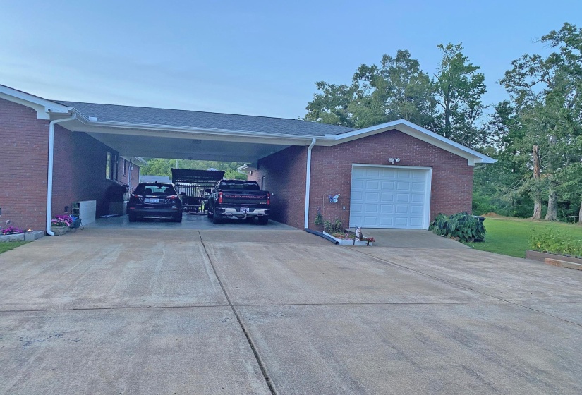 90 JAGGERS LN, Savannah, Tennessee 38372, 4 Bedrooms Bedrooms, 11 Rooms Rooms,3 BathroomsBathrooms,Residential,For Sale,JAGGERS,10224849