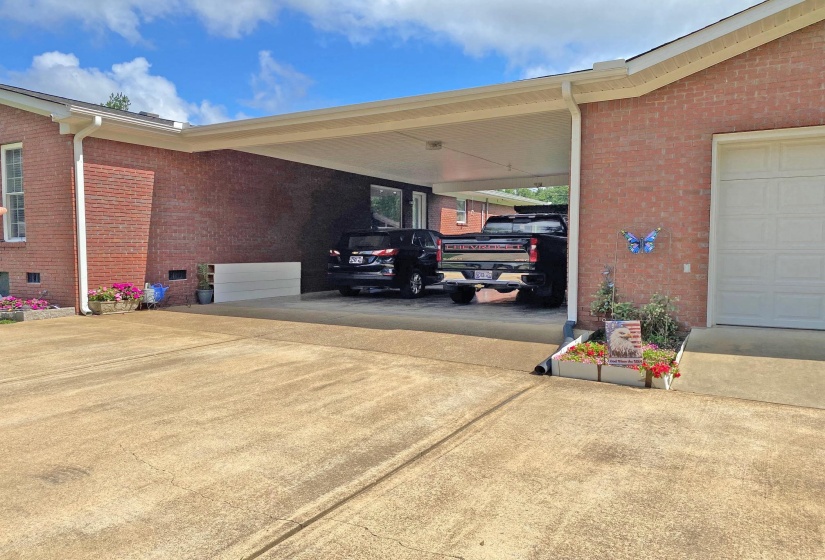 90 JAGGERS LN, Savannah, Tennessee 38372, 4 Bedrooms Bedrooms, 11 Rooms Rooms,3 BathroomsBathrooms,Residential,For Sale,JAGGERS,10224849