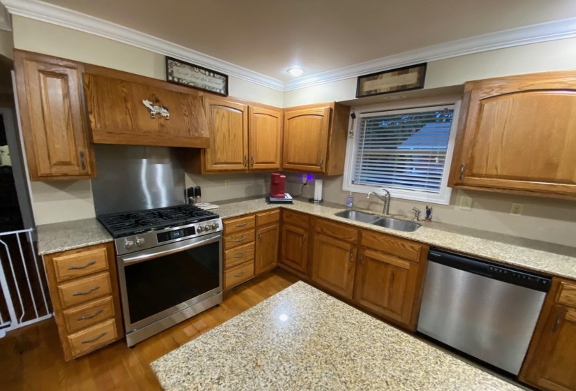 90 JAGGERS LN, Savannah, Tennessee 38372, 4 Bedrooms Bedrooms, 11 Rooms Rooms,3 BathroomsBathrooms,Residential,For Sale,JAGGERS,10224849