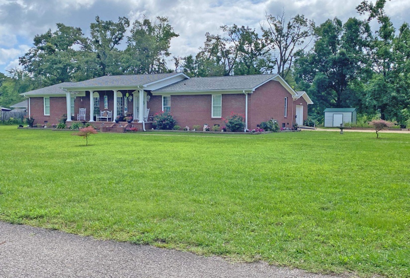 90 JAGGERS LN, Savannah, Tennessee 38372, 4 Bedrooms Bedrooms, 11 Rooms Rooms,3 BathroomsBathrooms,Residential,For Sale,JAGGERS,10224849
