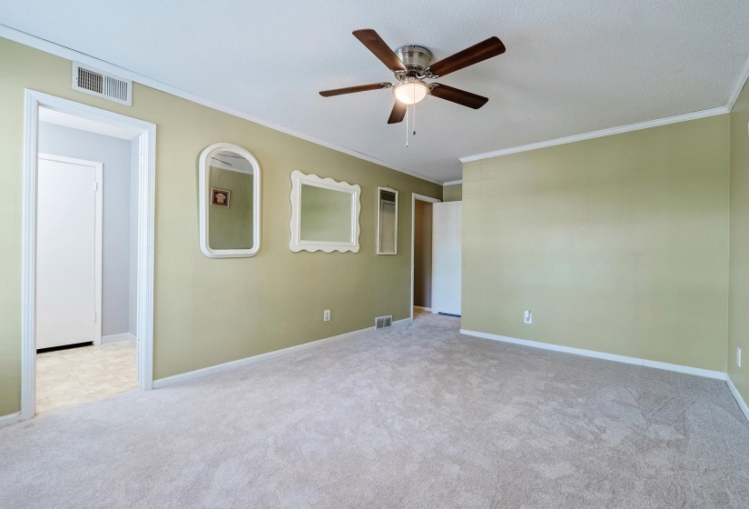 867 YATES RD, Memphis, Tennessee 38120, 2 Bedrooms Bedrooms, 6 Rooms Rooms,2.1 BathroomsBathrooms,Residential,For Sale,YATES,10224852