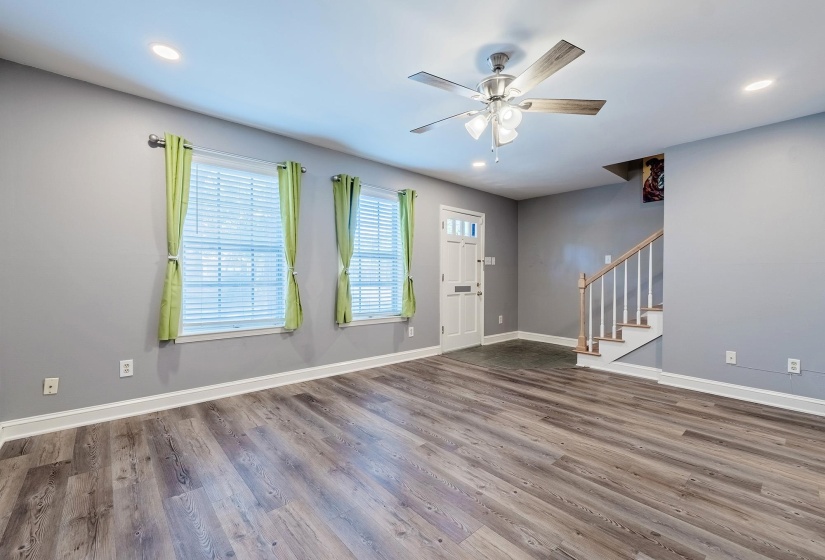 867 YATES RD, Memphis, Tennessee 38120, 2 Bedrooms Bedrooms, 6 Rooms Rooms,2.1 BathroomsBathrooms,Residential,For Sale,YATES,10224852