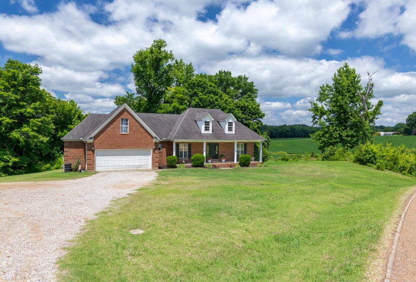 1353 BASKINS RD, Burlison, Tennessee 38015, 4 Bedrooms Bedrooms, 9 Rooms Rooms,2 BathroomsBathrooms,Residential,For Sale,BASKINS,10224853