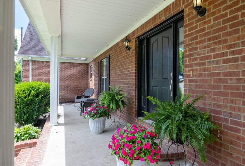 1353 BASKINS RD, Burlison, Tennessee 38015, 4 Bedrooms Bedrooms, 9 Rooms Rooms,2 BathroomsBathrooms,Residential,For Sale,BASKINS,10224853