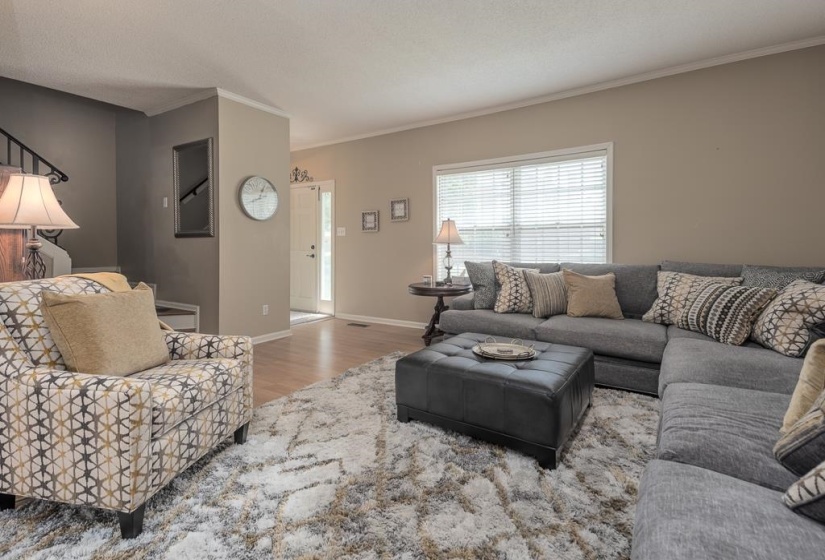 8145 HUNTERS GROVE LN, Germantown, Tennessee 38138, 3 Bedrooms Bedrooms, 6 Rooms Rooms,2.1 BathroomsBathrooms,Residential,For Sale,HUNTERS GROVE,10224855