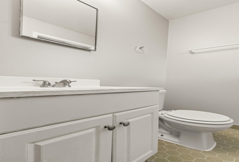 3420 GLADSTONE CV, Memphis, Tennessee 38128, 3 Bedrooms Bedrooms, 7 Rooms Rooms,1.1 BathroomsBathrooms,Residential,For Sale,GLADSTONE,10224857