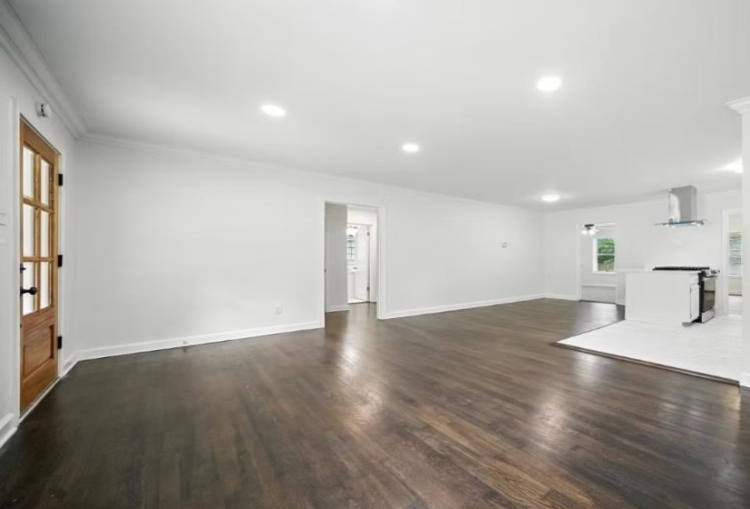 473 VAUGHN RD, Memphis, Tennessee 38122, 3 Bedrooms Bedrooms, 6 Rooms Rooms,2 BathroomsBathrooms,Residential,For Sale,VAUGHN,10195303