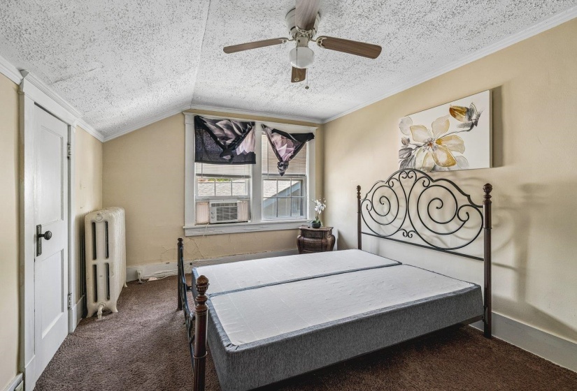 703 EVERGREEN ST, Memphis, Tennessee 38107, 3 Bedrooms Bedrooms, ,2 BathroomsBathrooms,Duplexes,For Sale,EVERGREEN,10224879