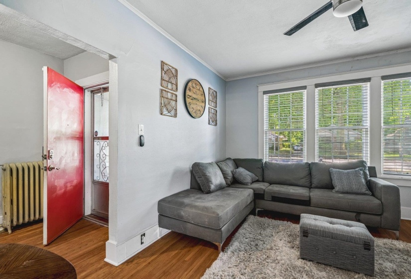 703 EVERGREEN ST, Memphis, Tennessee 38107, 3 Bedrooms Bedrooms, ,2 BathroomsBathrooms,Duplexes,For Sale,EVERGREEN,10224879