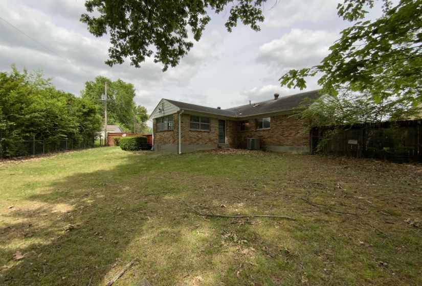 3731 HELMWOOD ST, Memphis, Tennessee 38127, 3 Bedroom Bedrooms, 7 Room Rooms,1.1 BathroomBathrooms,Residential,For Sale,HELMWOOD,0,10219384