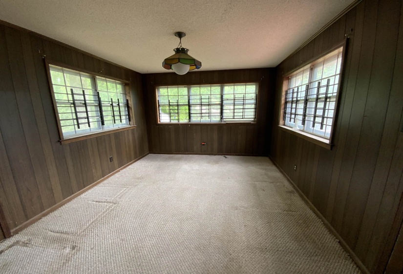 3731 HELMWOOD ST, Memphis, Tennessee 38127, 3 Bedroom Bedrooms, 7 Room Rooms,1.1 BathroomBathrooms,Residential,For Sale,HELMWOOD,0,10219384
