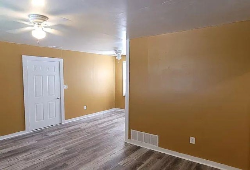 2344 WARREN ST, Memphis, Tennessee 38106, 2 Bedroom Bedrooms, 5 Room Rooms,1 BathroomBathrooms,Residential,For Sale,WARREN,0,10222238