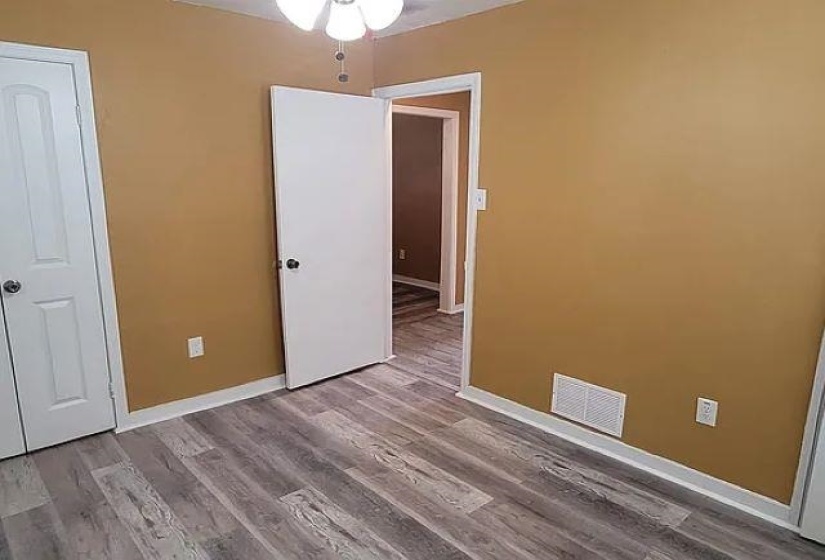2344 WARREN ST, Memphis, Tennessee 38106, 2 Bedroom Bedrooms, 5 Room Rooms,1 BathroomBathrooms,Residential,For Sale,WARREN,0,10222238