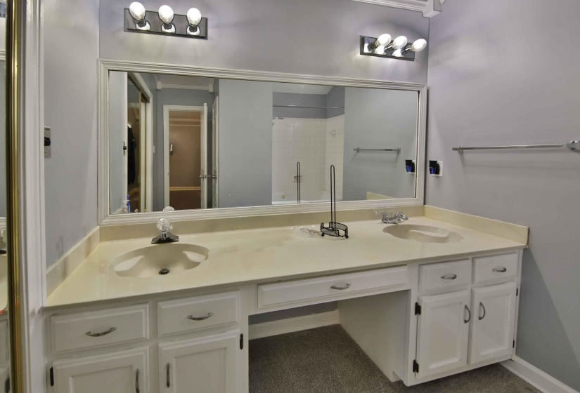 5461 SWEETWATER LN, Bartlett, Tennessee 38135, 3 Bedroom Bedrooms, 6 Room Rooms,2.1 BathroomBathrooms,Residential,For Sale,SWEETWATER,0,10223318