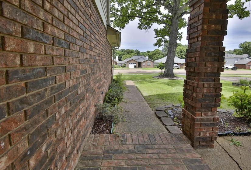 5461 SWEETWATER LN, Bartlett, Tennessee 38135, 3 Bedroom Bedrooms, 6 Room Rooms,2.1 BathroomBathrooms,Residential,For Sale,SWEETWATER,0,10223318