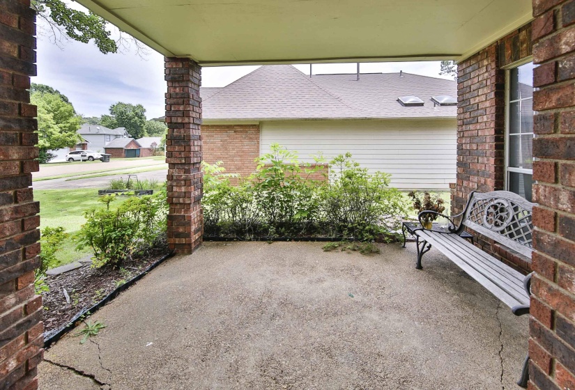 5461 SWEETWATER LN, Bartlett, Tennessee 38135, 3 Bedroom Bedrooms, 6 Room Rooms,2.1 BathroomBathrooms,Residential,For Sale,SWEETWATER,0,10223318