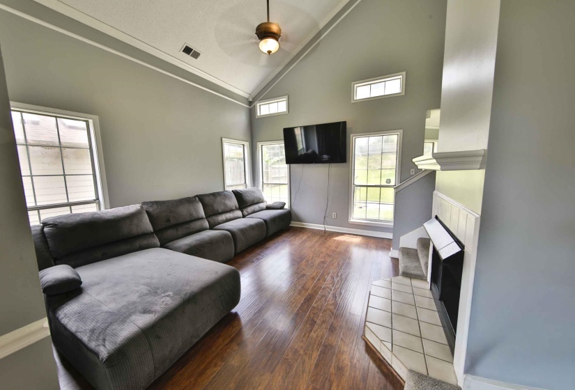 5461 SWEETWATER LN, Bartlett, Tennessee 38135, 3 Bedroom Bedrooms, 6 Room Rooms,2.1 BathroomBathrooms,Residential,For Sale,SWEETWATER,0,10223318