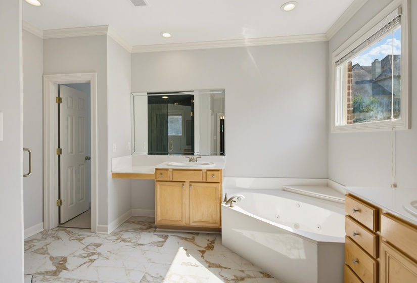 1817 LILES LN, Collierville, Tennessee 38017, 4 Bedrooms Bedrooms, 10 Rooms Rooms,3.1 BathroomsBathrooms,Residential,For Sale,LILES,10224861
