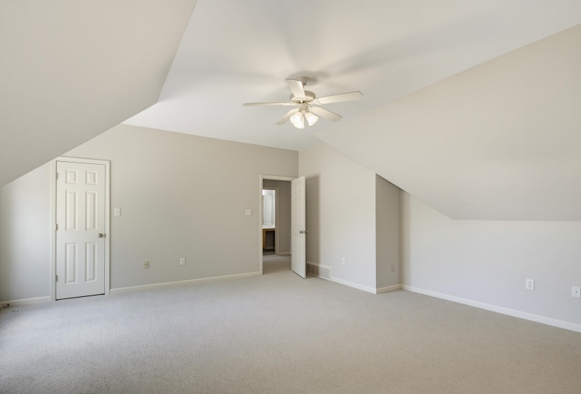 1817 LILES LN, Collierville, Tennessee 38017, 4 Bedrooms Bedrooms, 10 Rooms Rooms,3.1 BathroomsBathrooms,Residential,For Sale,LILES,10224861