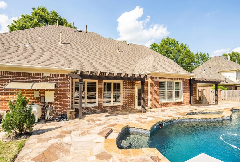 1817 LILES LN, Collierville, Tennessee 38017, 4 Bedrooms Bedrooms, 10 Rooms Rooms,3.1 BathroomsBathrooms,Residential,For Sale,LILES,10224861