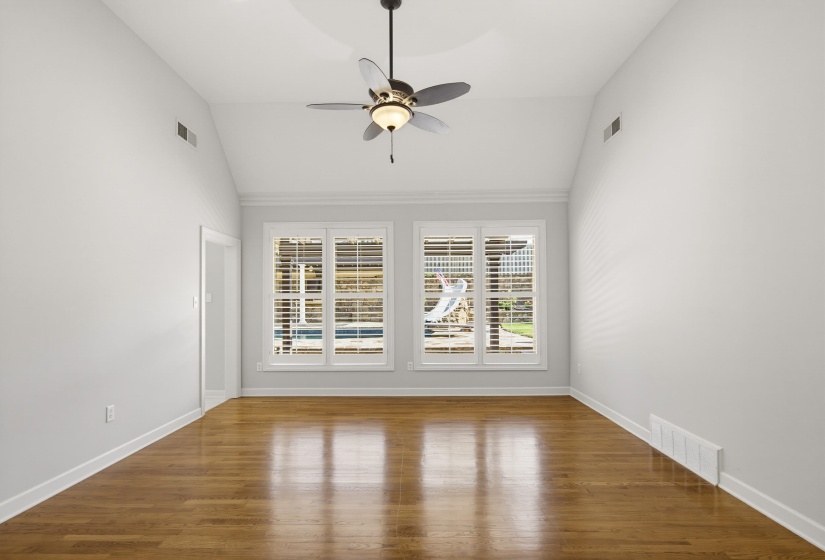 1817 LILES LN, Collierville, Tennessee 38017, 4 Bedrooms Bedrooms, 10 Rooms Rooms,3.1 BathroomsBathrooms,Residential,For Sale,LILES,10224861