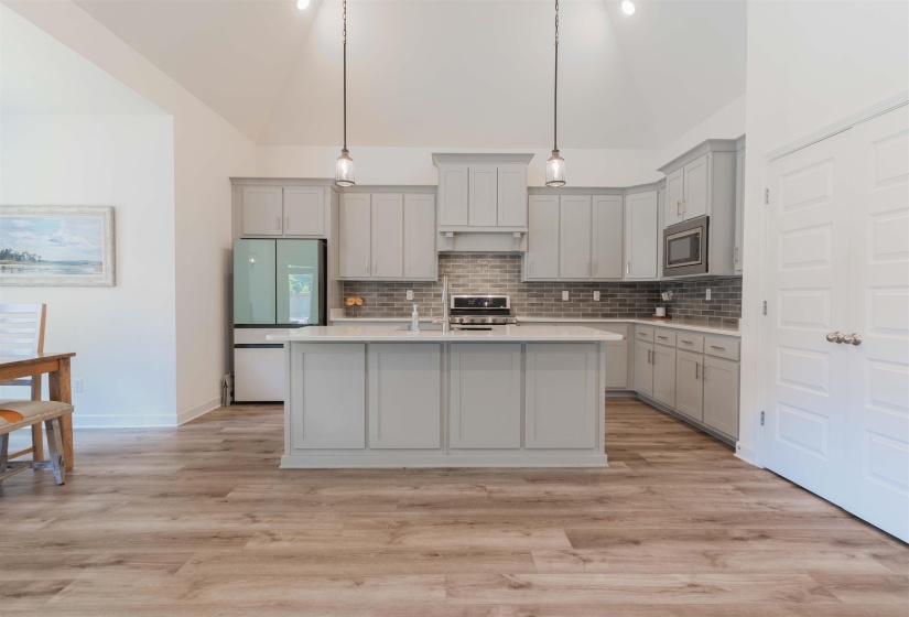 12345 WILSON LAKE DR, Arlington, Tennessee 38002, 5 Bedrooms Bedrooms, 8 Rooms Rooms,3 BathroomsBathrooms,Residential,For Sale,WILSON LAKE,10224862