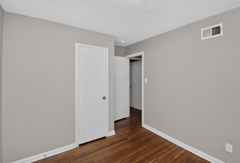 3994 LEECH RD, Memphis, Tennessee 38109, 3 Bedrooms Bedrooms, 6 Rooms Rooms,1 BathroomBathrooms,Residential,For Sale,LEECH,10224865