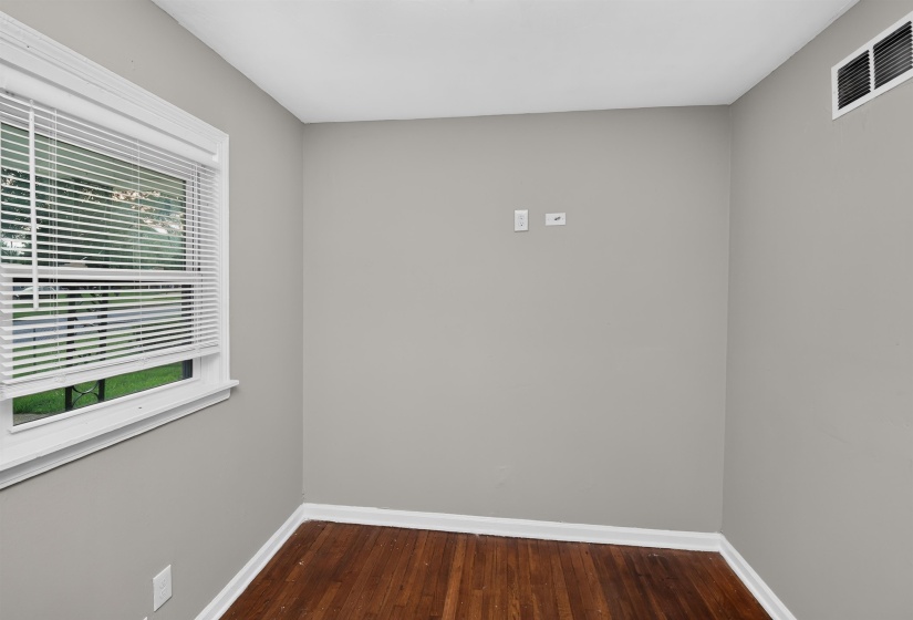 3994 LEECH RD, Memphis, Tennessee 38109, 3 Bedrooms Bedrooms, 6 Rooms Rooms,1 BathroomBathrooms,Residential,For Sale,LEECH,10224865