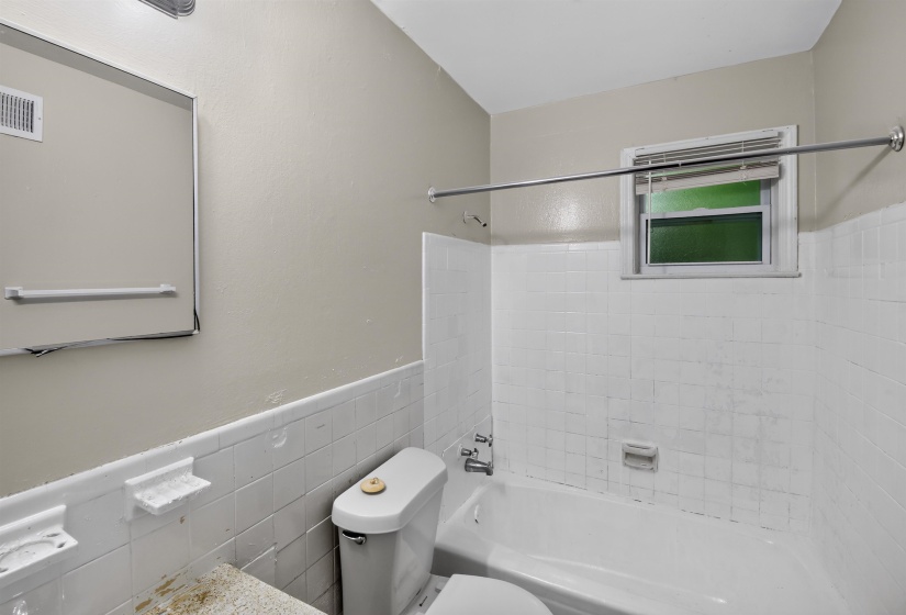 3994 LEECH RD, Memphis, Tennessee 38109, 3 Bedrooms Bedrooms, 6 Rooms Rooms,1 BathroomBathrooms,Residential,For Sale,LEECH,10224865
