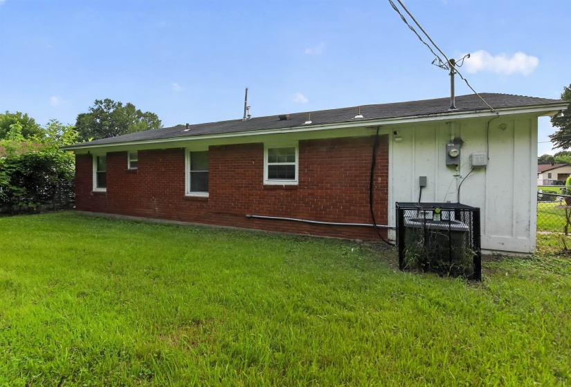 3994 LEECH RD, Memphis, Tennessee 38109, 3 Bedrooms Bedrooms, 6 Rooms Rooms,1 BathroomBathrooms,Residential,For Sale,LEECH,10224865