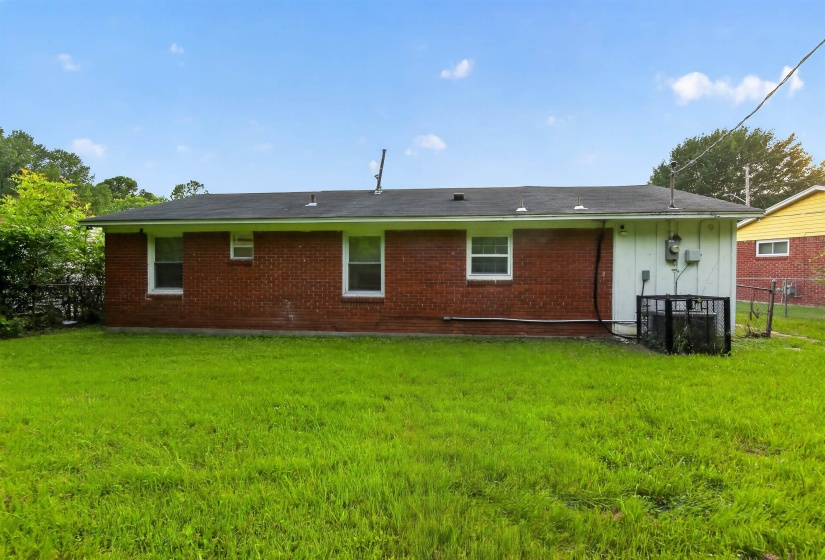 3994 LEECH RD, Memphis, Tennessee 38109, 3 Bedrooms Bedrooms, 6 Rooms Rooms,1 BathroomBathrooms,Residential,For Sale,LEECH,10224865