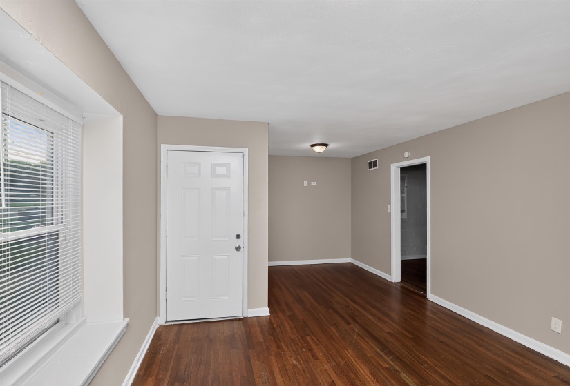 3994 LEECH RD, Memphis, Tennessee 38109, 3 Bedrooms Bedrooms, 6 Rooms Rooms,1 BathroomBathrooms,Residential,For Sale,LEECH,10224865