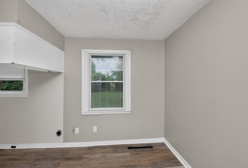 4622 WINDWARD DR, Memphis, Tennessee 38109, 3 Bedrooms Bedrooms, 5 Rooms Rooms,1 BathroomBathrooms,Residential,For Sale,WINDWARD,10224866