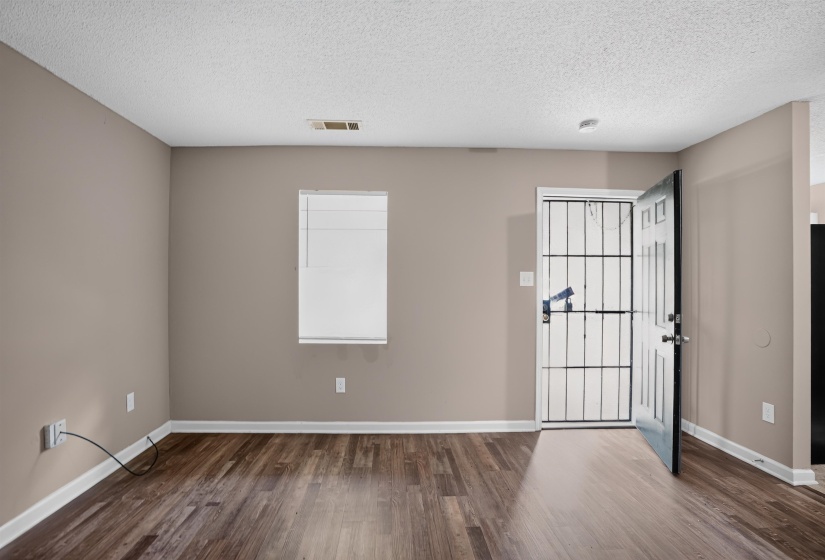 3871 FIZER AVE, Memphis, Tennessee 38111, 3 Bedrooms Bedrooms, 5 Rooms Rooms,2 BathroomsBathrooms,Residential,For Sale,FIZER,10224868