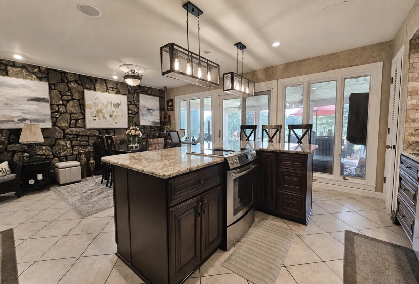8332 COUNTRYWOOD FWY, Memphis, Tennessee 38016, 4 Bedrooms Bedrooms, 11 Rooms Rooms,4.2 BathroomsBathrooms,Residential,For Sale,COUNTRYWOOD,10224882