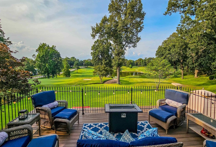 8332 COUNTRYWOOD FWY, Memphis, Tennessee 38016, 4 Bedrooms Bedrooms, 11 Rooms Rooms,4.2 BathroomsBathrooms,Residential,For Sale,COUNTRYWOOD,10224882