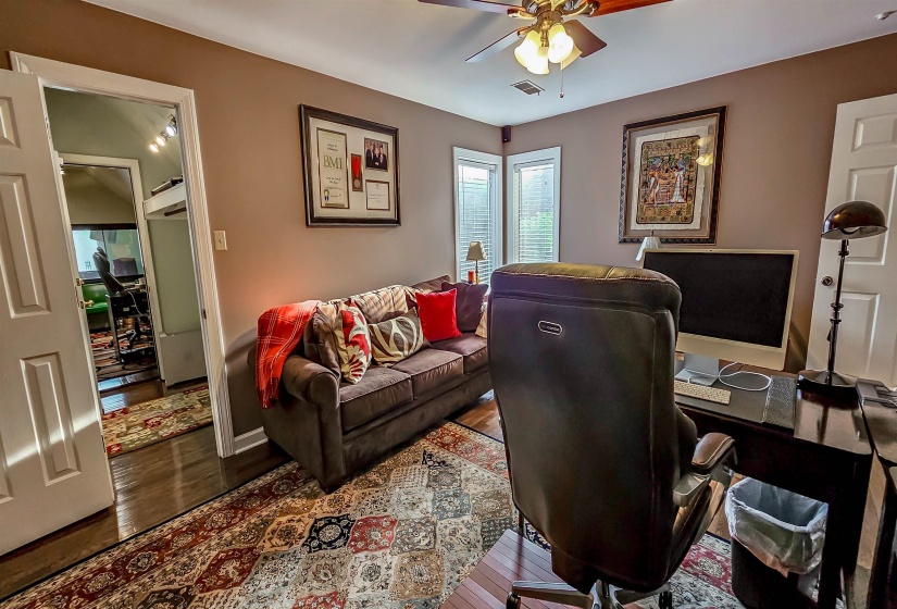 8332 COUNTRYWOOD FWY, Memphis, Tennessee 38016, 4 Bedrooms Bedrooms, 11 Rooms Rooms,4.2 BathroomsBathrooms,Residential,For Sale,COUNTRYWOOD,10224882