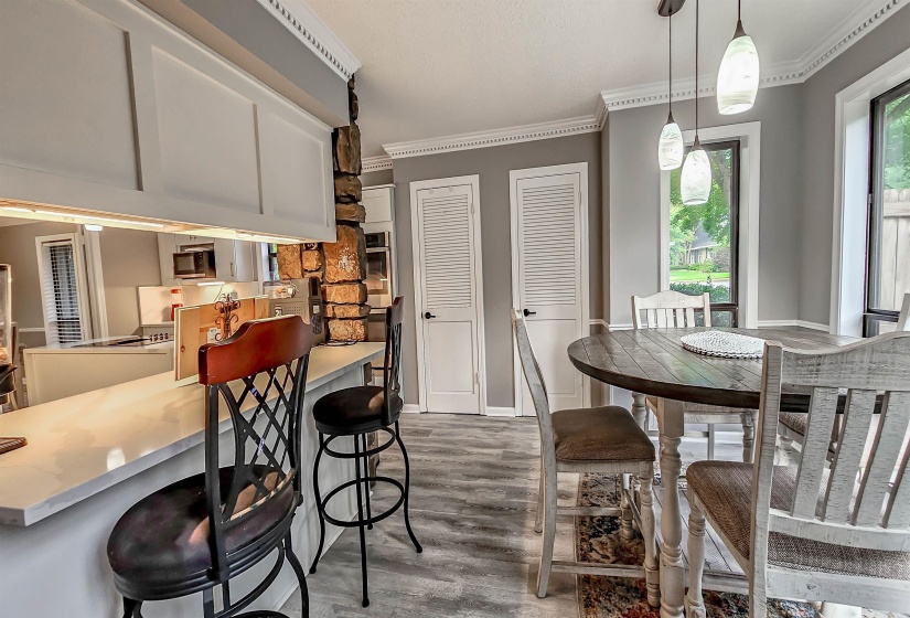 2455 SURREYHILL PL, Memphis, Tennessee 38016, 5 Bedrooms Bedrooms, 10 Rooms Rooms,3.1 BathroomsBathrooms,Residential,For Sale,SURREYHILL,10224883