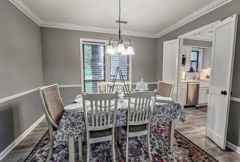 2455 SURREYHILL PL, Memphis, Tennessee 38016, 5 Bedrooms Bedrooms, 10 Rooms Rooms,3.1 BathroomsBathrooms,Residential,For Sale,SURREYHILL,10224883