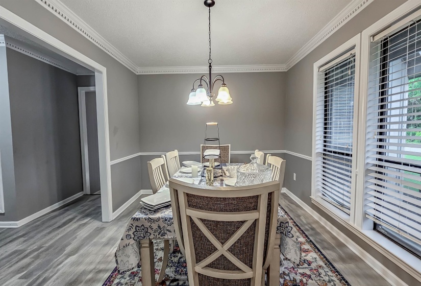 2455 SURREYHILL PL, Memphis, Tennessee 38016, 5 Bedrooms Bedrooms, 10 Rooms Rooms,3.1 BathroomsBathrooms,Residential,For Sale,SURREYHILL,10224883