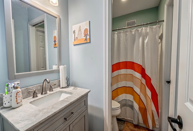2455 SURREYHILL PL, Memphis, Tennessee 38016, 5 Bedrooms Bedrooms, 10 Rooms Rooms,3.1 BathroomsBathrooms,Residential,For Sale,SURREYHILL,10224883