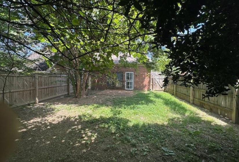 1615 SORGHUM MILL DR, Memphis, Tennessee 38016, 2 Bedrooms Bedrooms, 5 Rooms Rooms,2 BathroomsBathrooms,Residential,For Sale,SORGHUM MILL,10224884