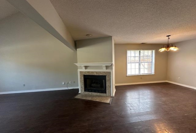 1615 SORGHUM MILL DR, Memphis, Tennessee 38016, 2 Bedrooms Bedrooms, 5 Rooms Rooms,2 BathroomsBathrooms,Residential,For Sale,SORGHUM MILL,10224884