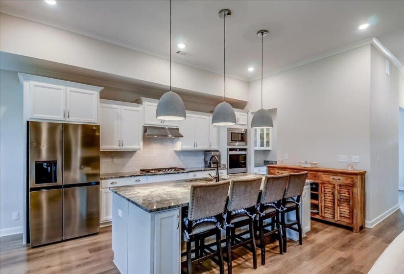 4684 KINGS FOREST DR, Bartlett, Tennessee 38135, 5 Bedrooms Bedrooms, 11 Rooms Rooms,3 BathroomsBathrooms,Residential,For Sale,KINGS FOREST,10224889