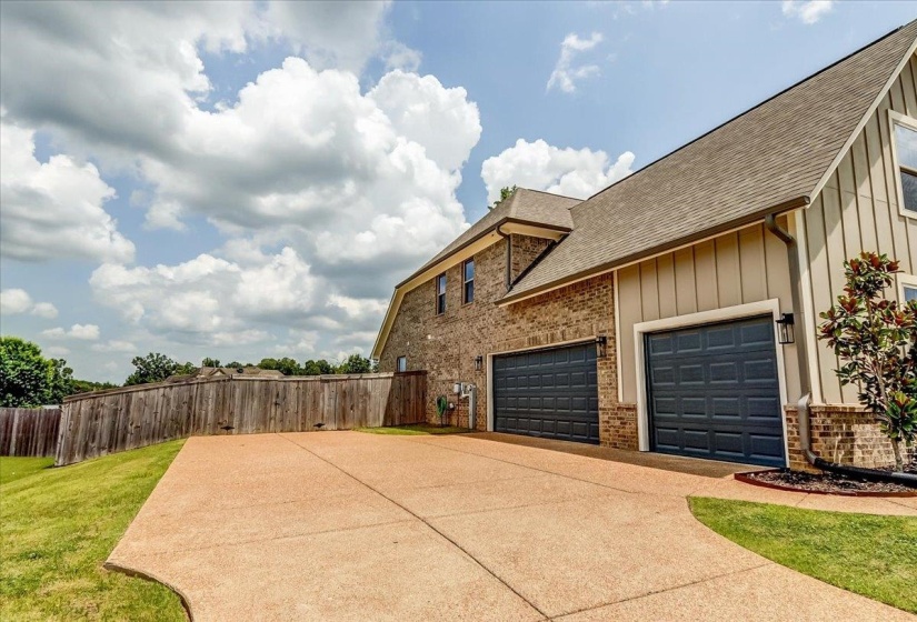 4684 KINGS FOREST DR, Bartlett, Tennessee 38135, 5 Bedrooms Bedrooms, 11 Rooms Rooms,3 BathroomsBathrooms,Residential,For Sale,KINGS FOREST,10224889