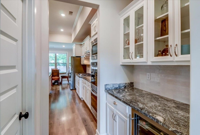 4684 KINGS FOREST DR, Bartlett, Tennessee 38135, 5 Bedrooms Bedrooms, 11 Rooms Rooms,3 BathroomsBathrooms,Residential,For Sale,KINGS FOREST,10224889