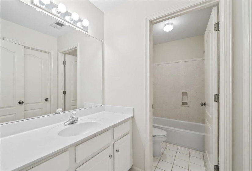 1671 FORSYTHE TRAIL TRL, Collierville, Tennessee 38017, 4 Bedrooms Bedrooms, 8 Rooms Rooms,2.1 BathroomsBathrooms,Residential,For Sale,FORSYTHE TRAIL,10224891