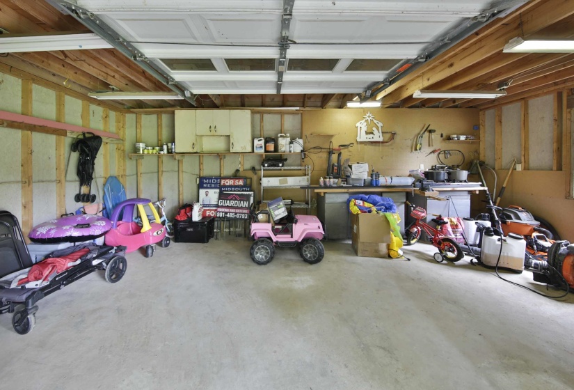 104 MILLER RD, Covington, Tennessee 38019, 3 Bedroom Bedrooms, 7 Room Rooms,2.1 BathroomBathrooms,Residential,For Sale,MILLER,0,10224893
