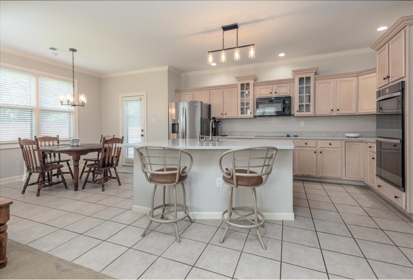 8960 GROVELAWN CV, Germantown, Tennessee 38139, 4 Bedrooms Bedrooms, 10 Rooms Rooms,3.1 BathroomsBathrooms,Residential,For Sale,GROVELAWN,10224898